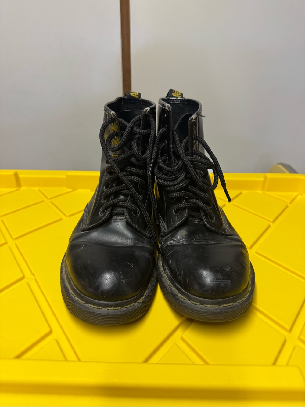 Dr. Martens Black Leather 8 Eye Lace Up Boots Men’s Size 8 UK 7